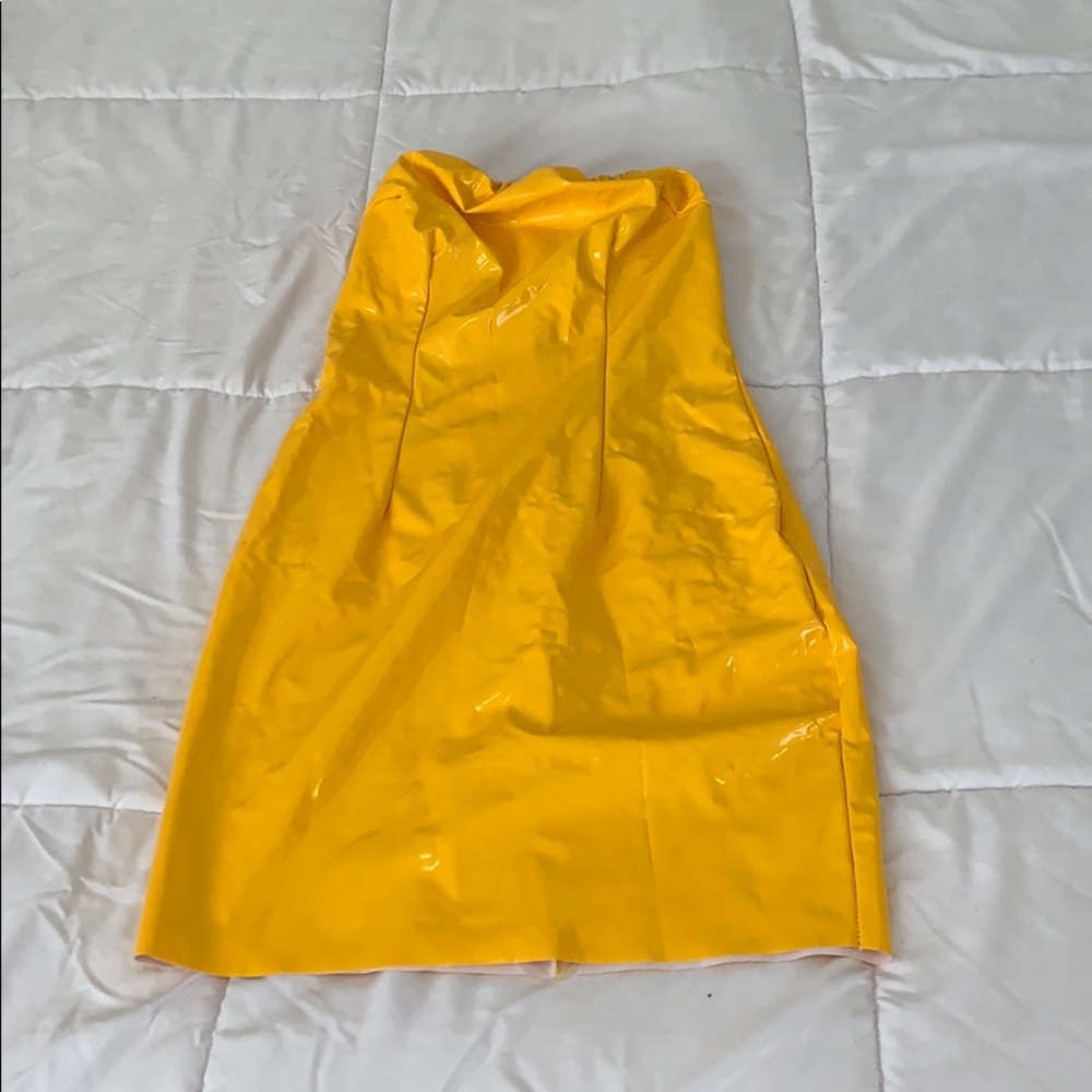 PRETTYLITTLETHING YELLOW VINYL MINI DRESS